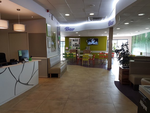 Imagen de los interiores del Hotel ibis Styles Villeneuve sur Lot. Foto 17