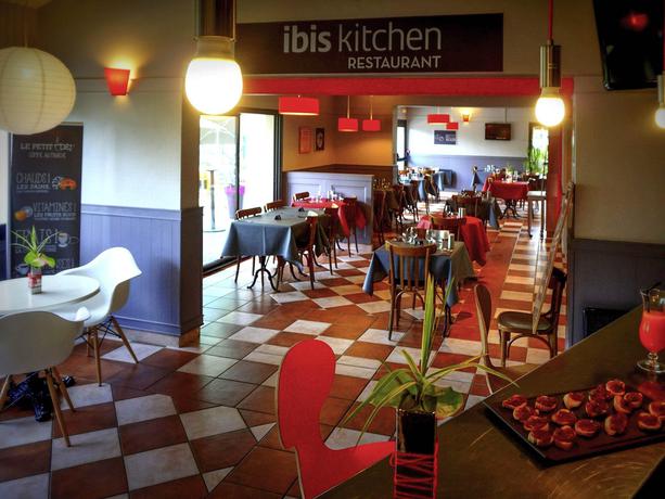 Imagen del bar/restaurante del Hotel ibis Tours Sud. Foto 5