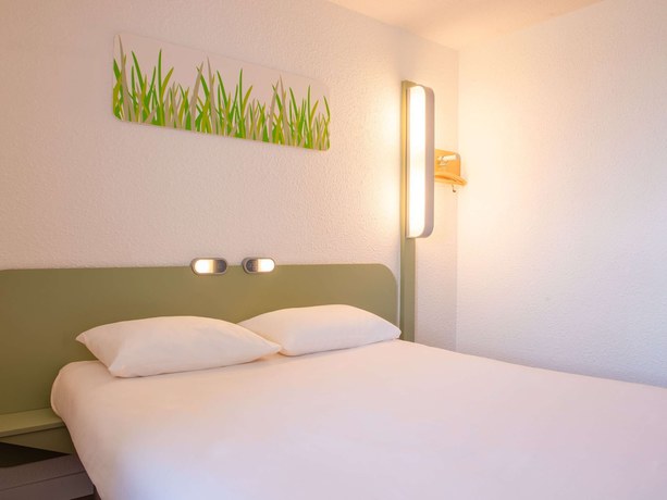 Imagen de la habitación del Hotel ibis budget Aeropuerto Marsella Provenza. Foto 12