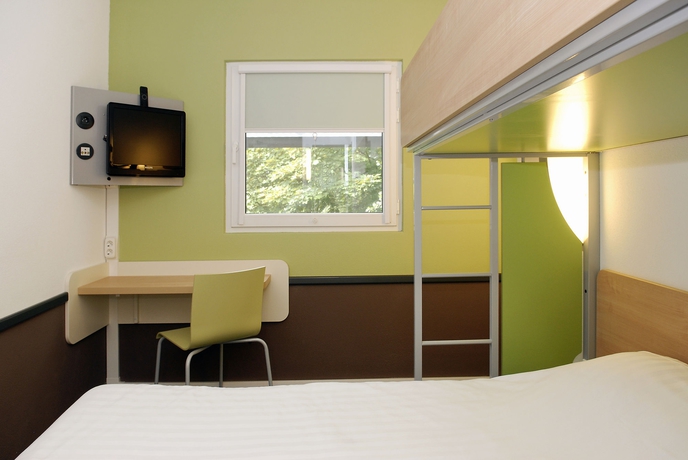 Imagen de la habitación del Hotel ibis budget Amsterdam Airport. Foto 8