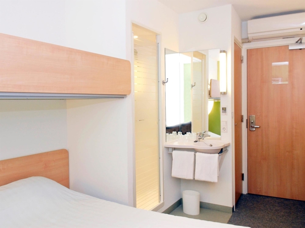 Imagen de la habitación del Hotel ibis budget Amsterdam Airport. Foto 10