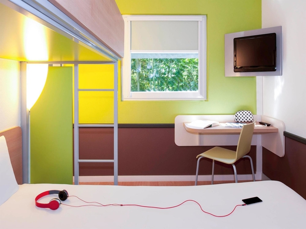 Imagen de la habitación del Hotel ibis budget Amsterdam Airport. Foto 12