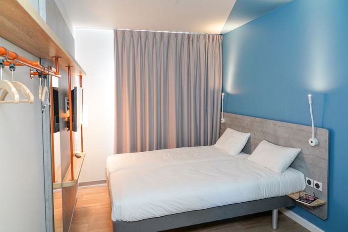 Imagen de la habitación del Hotel ibis budget Aubenas. Foto 8