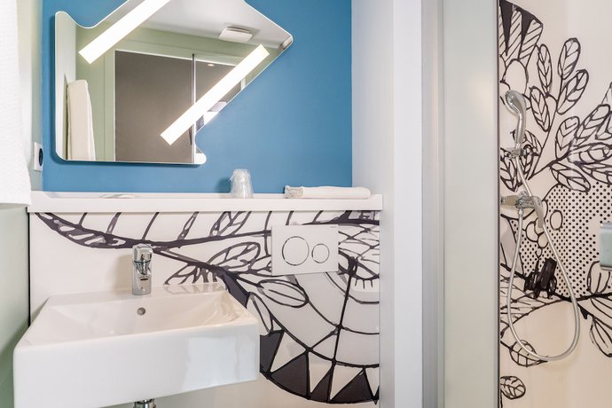 Imagen de la habitación del Hotel ibis budget Aubenas. Foto 11