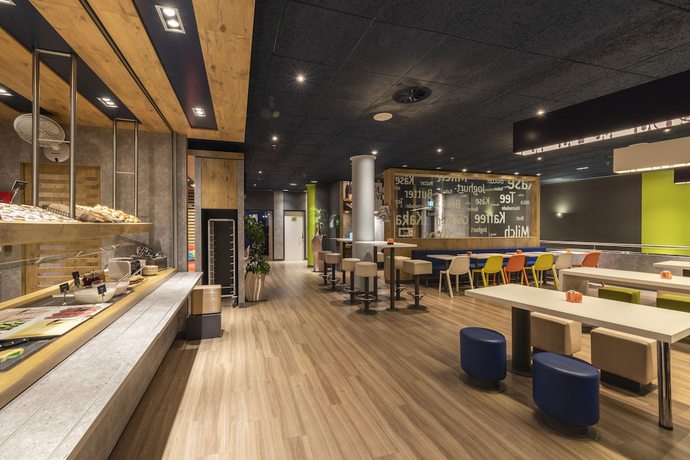 Imagen del bar/restaurante del Hotel ibis budget Bern Expo. Foto 5