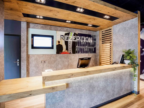 Imagen de los interiores del Hotel ibis budget Bern Expo. Foto 20