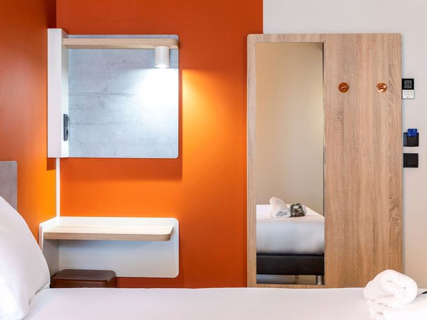 Imagen de la habitación del Hotel ibis budget Bilbao City. Foto 6