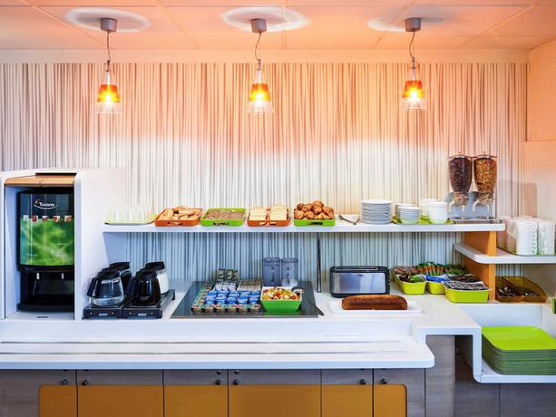 Imagen del bar/restaurante del Hotel ibis budget Blois Centre. Foto 5