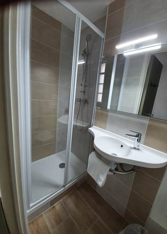 Imagen de la habitación del Hotel ibis budget Blois Centre. Foto 20