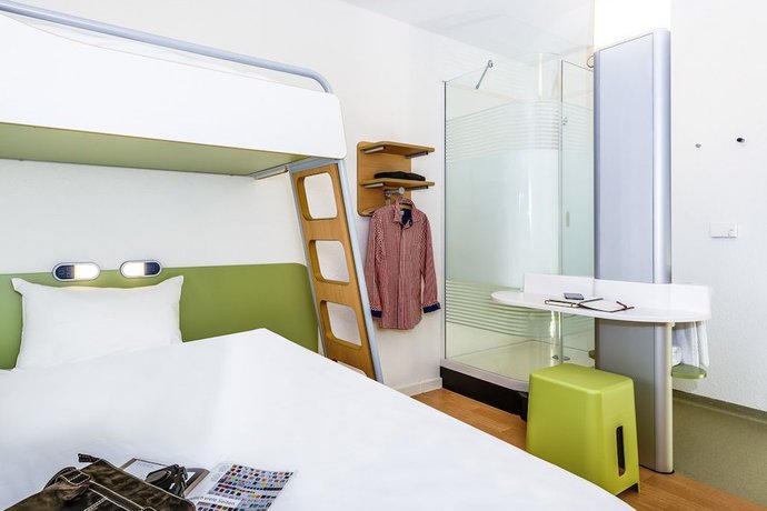 Imagen de la habitación del Hotel ibis budget Bordeaux Aeroport. Foto 5
