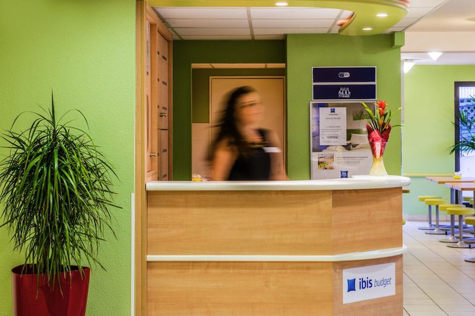 Imagen de los interiores del Hotel ibis budget Chatillon Paris Ouest. Foto 14