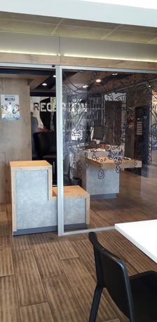 Imagen de los interiores del Hotel ibis budget Concarneau. Foto 18