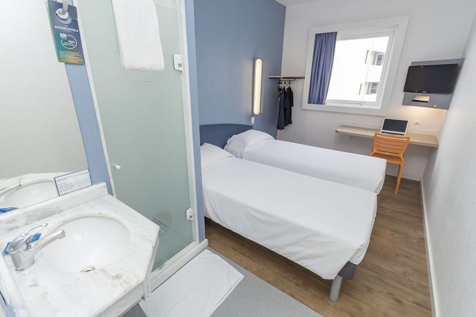 Imagen de la habitación del Hotel ibis budget Curitiba Centro. Foto 9