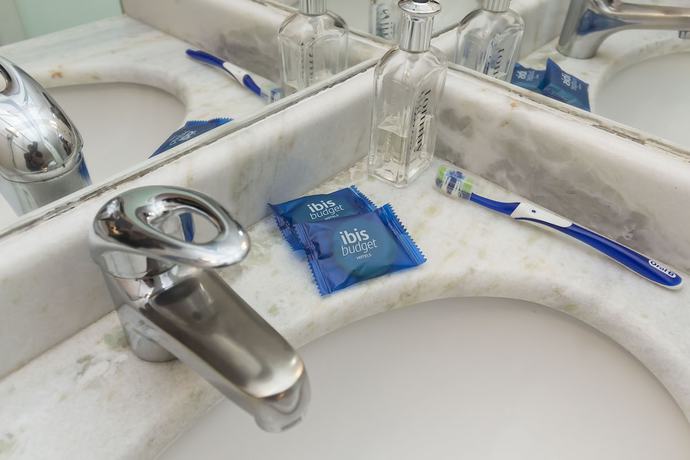 Imagen de la habitación del Hotel ibis budget Curitiba Centro. Foto 16