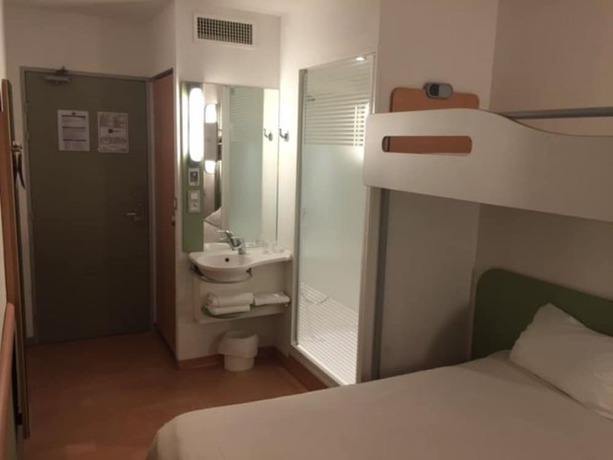 Imagen de la habitación del Hotel ibis budget Deauville. Foto 9
