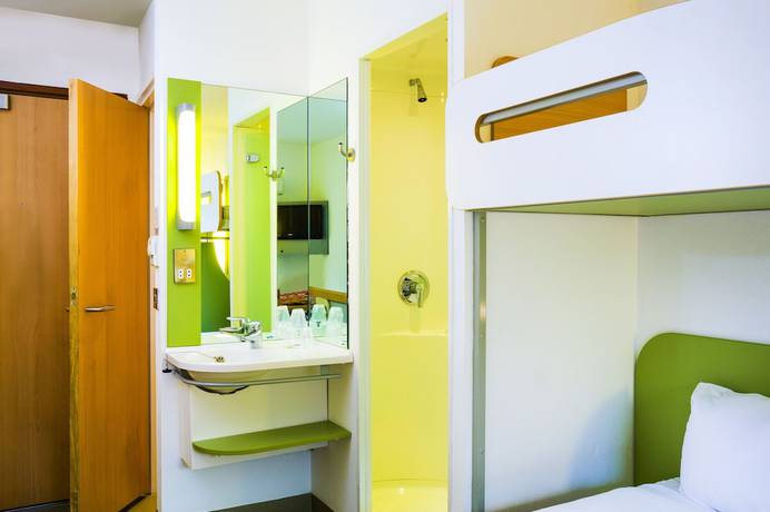 Imagen de la habitación del Hotel ibis budget Derby. Foto 8