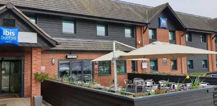 Imagen de la habitación del Hotel ibis budget Derby. Foto 9