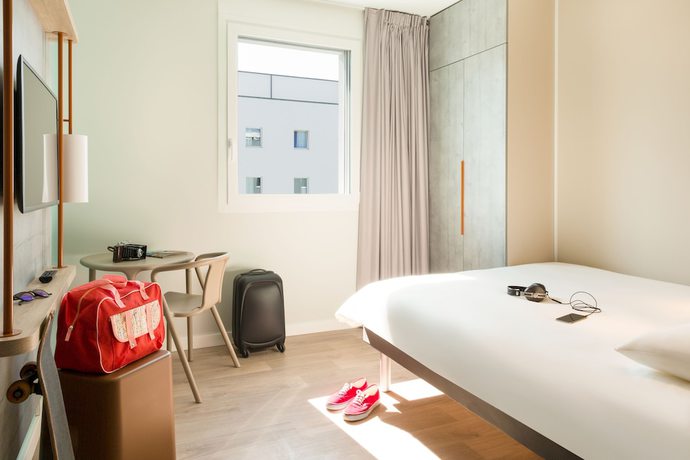 Imagen de la habitación del Hotel ibis budget Fribourg. Foto 9
