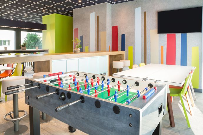 Imagen de los interiores del Hotel ibis budget Fribourg. Foto 19