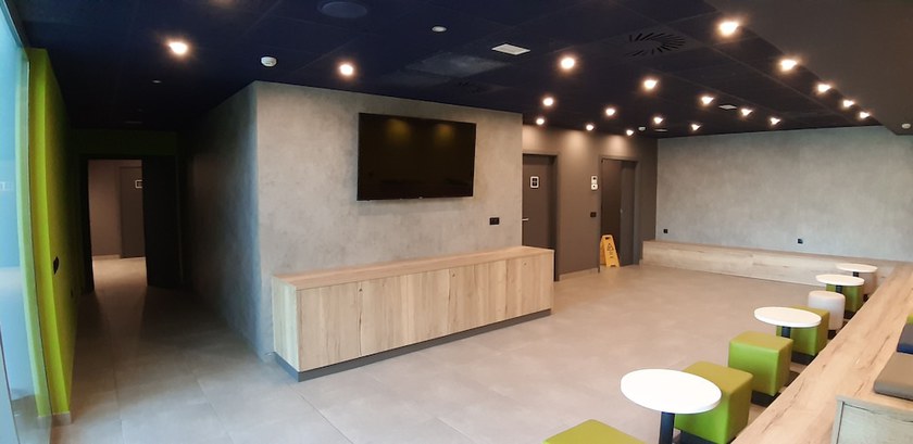 Imagen de los interiores del Hotel ibis budget Huerta De Murcia. Foto 15