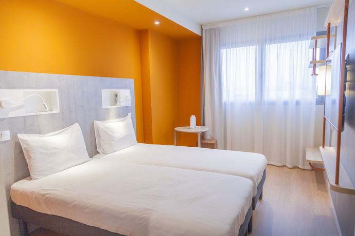 Imagen de la habitación del Hotel ibis budget Huerta De Murcia. Foto 12