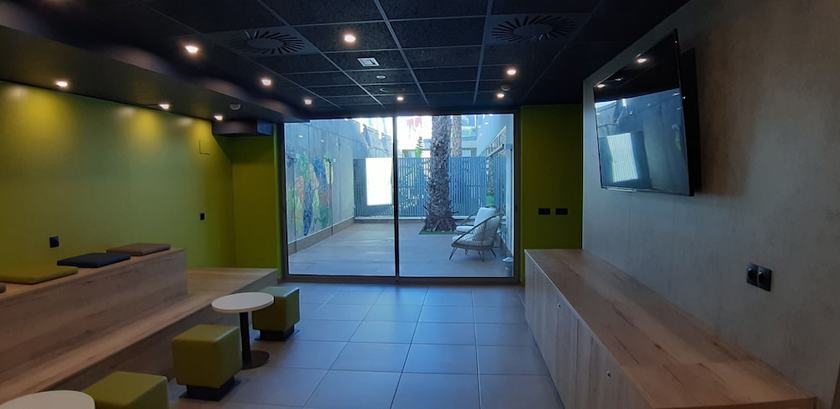 Imagen de los interiores del Hotel ibis budget Huerta De Murcia. Foto 16