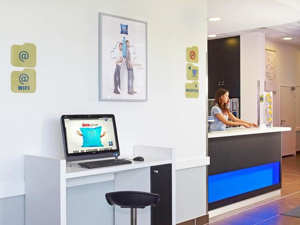 Imagen de los interiores del Hotel ibis budget Jakarta Airport. Foto 20