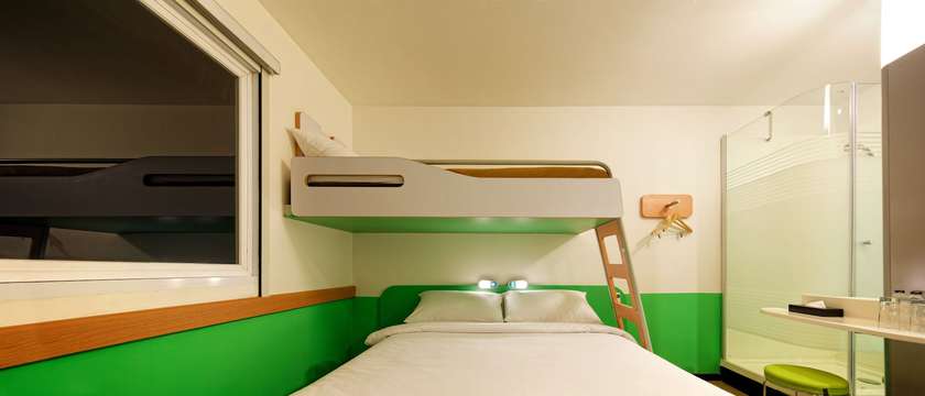Imagen de la habitación del Hotel ibis budget Jakarta Airport. Foto 12