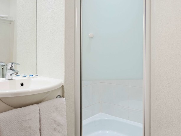 Imagen de la habitación del Hotel ibis budget Krakow Bronowice. Foto 8