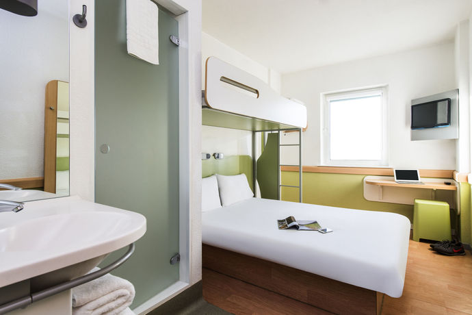 Imagen de la habitación del Hotel ibis budget Leeds Centre Royal Armouries Museum. Foto 4