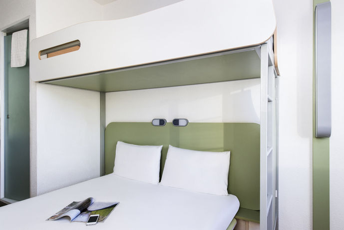 Imagen de los interiores del Hotel ibis budget Leeds Centre Royal Armouries Museum. Foto 15