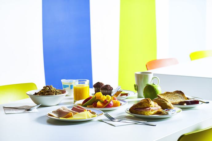 Imagen del bar/restaurante del Hotel ibis budget London Barking. Foto 3