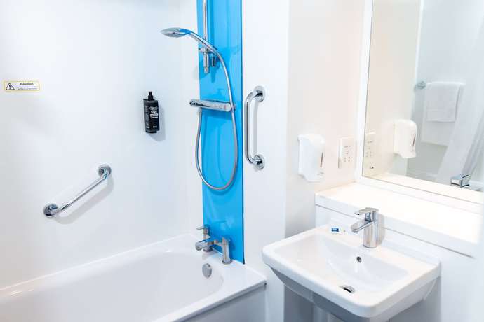 Imagen de la habitación del Hotel ibis budget London Bromley Town Centre. Foto 8