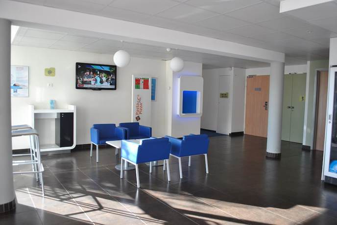 Imagen de los interiores del Hotel ibis budget Loriol le Pouzin. Foto 18