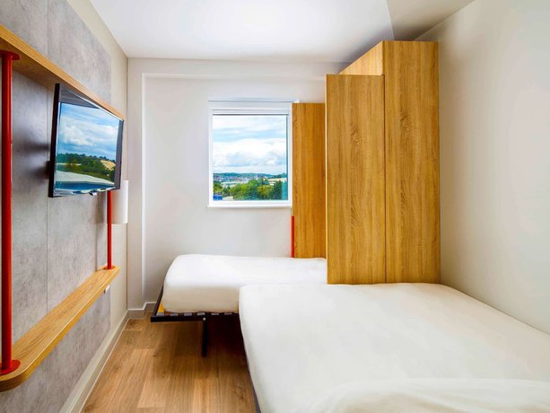 Imagen de la habitación del Hotel ibis budget Luton Airport. Foto 14
