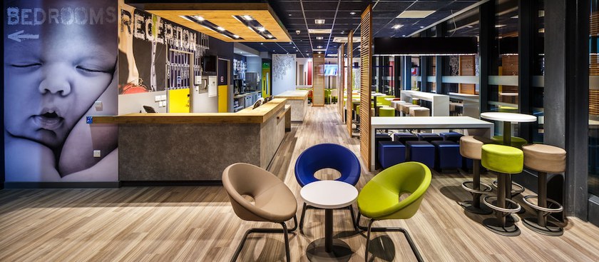 Imagen de los interiores del Hotel ibis budget Luton Airport. Foto 20