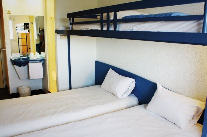 Imagen de la habitación del Hotel ibis budget Luxembourg Aéroport. Foto 6