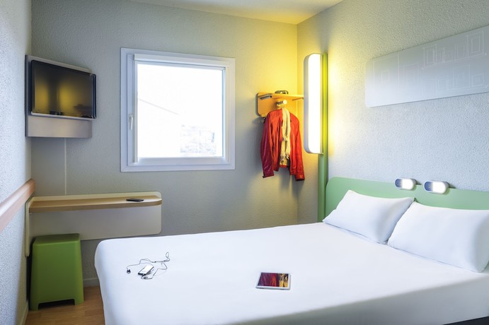 Imagen de la habitación del Hotel ibis budget Lyon Saint Genis Laval. Foto 10