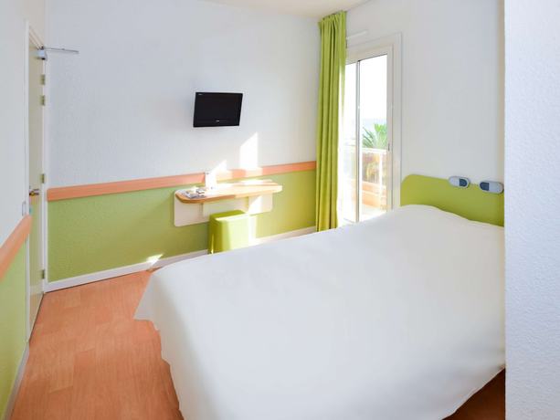 Imagen de la habitación del Hotel ibis budget Menton. Foto 6