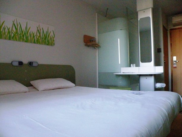 Imagen de la habitación del Hotel ibis budget Montauban Les Chaumes. Foto 8