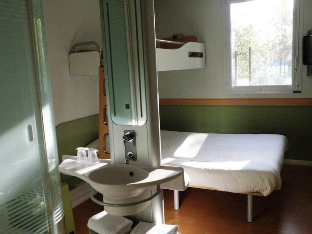 Imagen de la habitación del Hotel ibis budget Montauban Les Chaumes. Foto 11