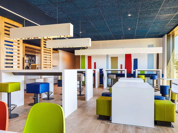 Imagen del bar/restaurante del Hotel ibis budget Montpellier Aeroport Parc Des Expos. Foto 3