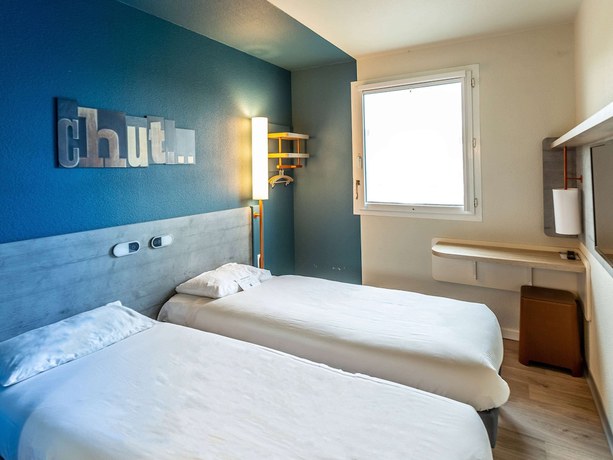 Imagen de la habitación del Hotel ibis budget Pertuis Portes du Luberon. Foto 9