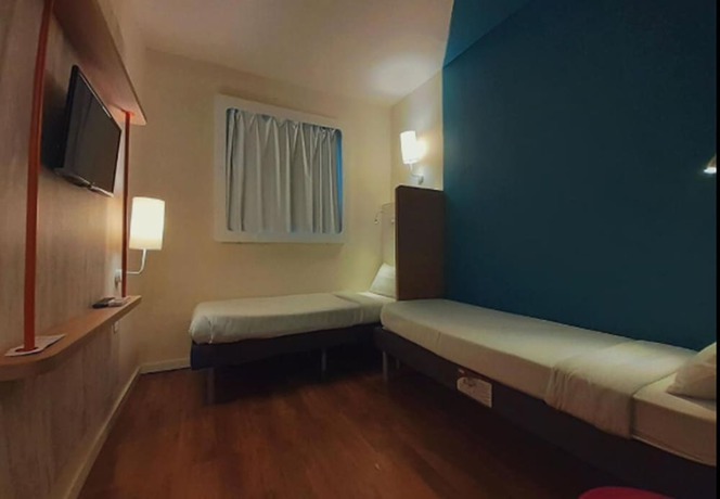 Imagen de la habitación del Hotel ibis budget Petropolis. Foto 2