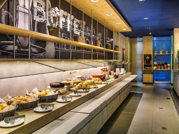 Imagen del bar/restaurante del Hotel ibis budget Porto Alegre - Superecon&ocirc;mico. Foto 4