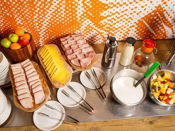 Imagen del bar/restaurante del Hotel ibis budget Portsmouth. Foto 4