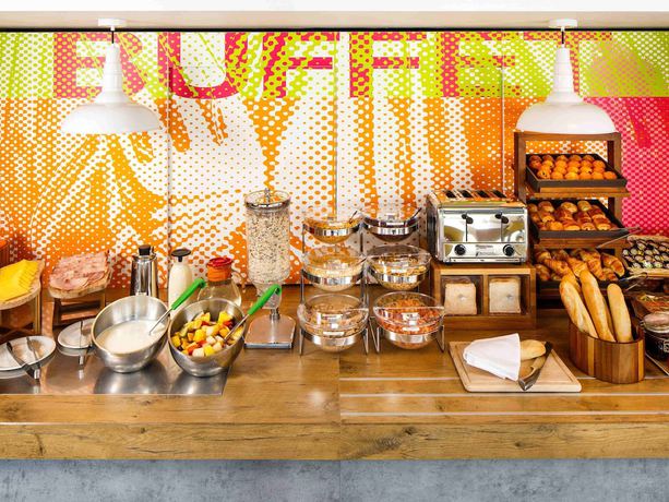 Imagen del bar/restaurante del Hotel ibis budget Portsmouth. Foto 5