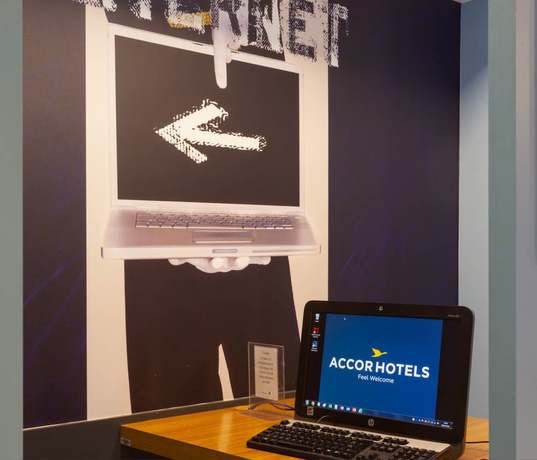 Imagen de los interiores del Hotel ibis budget Rio de Janeiro Nova America. Foto 19