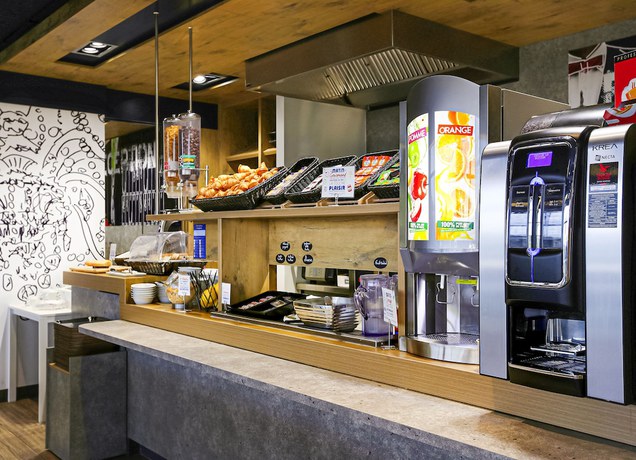 Imagen del bar/restaurante del Hotel ibis budget Rouen Centre Rive Gauche. Foto 5