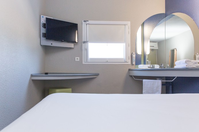 Imagen de la habitación del Hotel ibis budget Sisteron. Foto 15